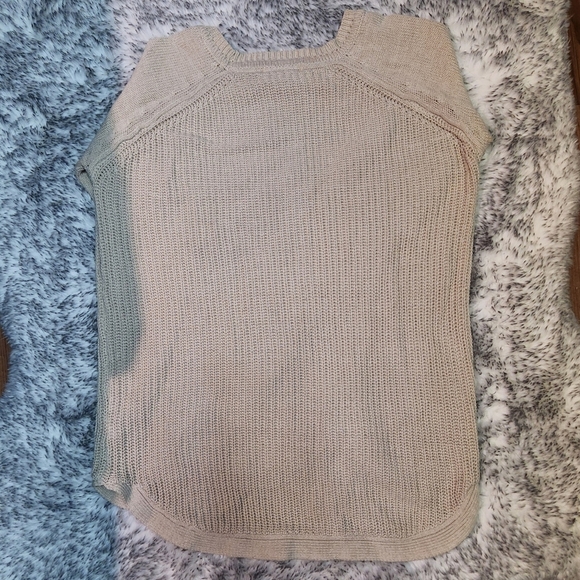 High Low Beige Knit Sweater - Picture 4 of 5